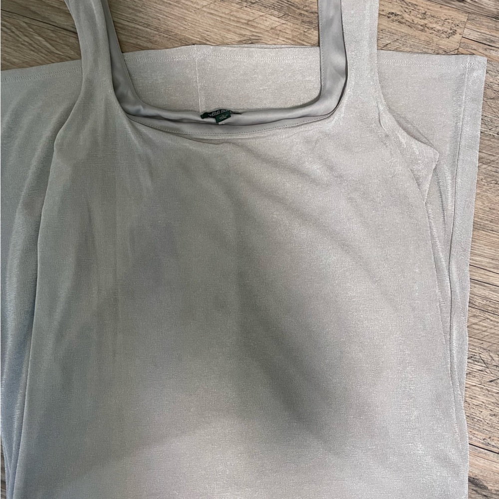Elegant Gray Sleeveless Top